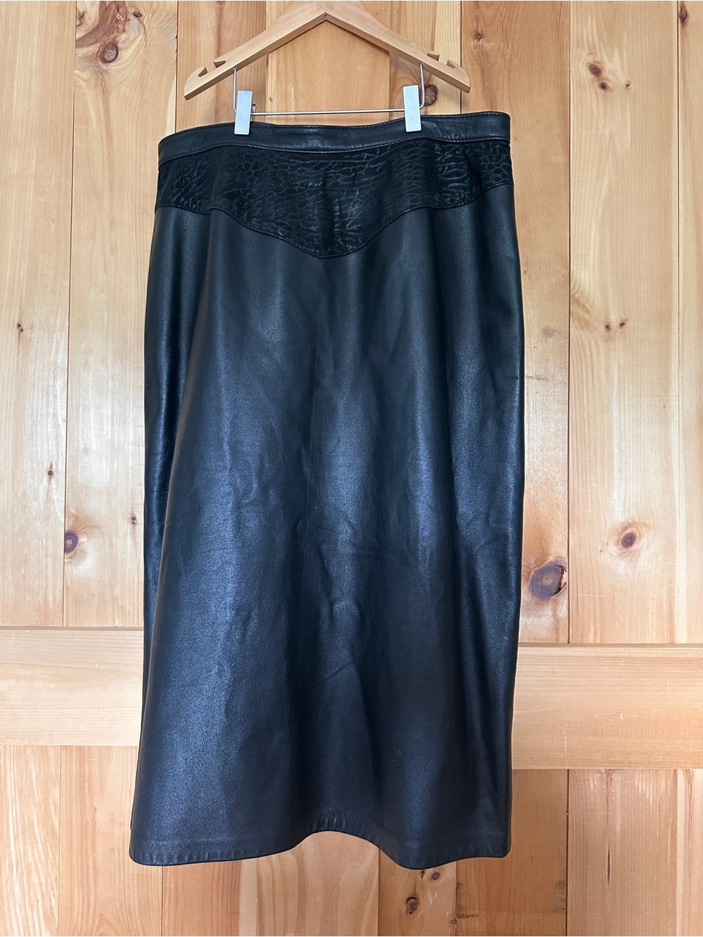 Di-Pilla Black Leather Midi Skirt Western V-Yoke Front Slit Made in Canada 14